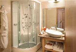 9. Sporthotel Romantic Plaza