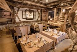 11. Sporthotel Romantic Plaza
