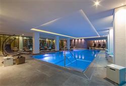 13. Hotel Latini