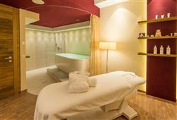 19. Hotel Latini