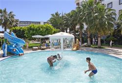 10. Hotel Royal Garden Beach