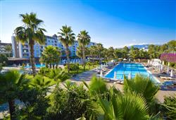 6. Hotel Royal Garden Beach