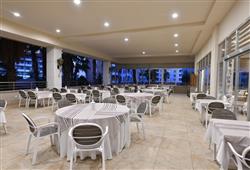 56. Hotel Royal Garden Beach