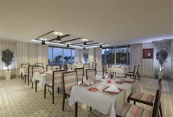 58. Hotel Royal Garden Beach
