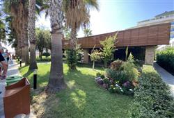97. Hotel Royal Garden Beach