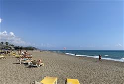 99. Hotel Royal Garden Beach