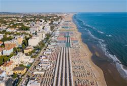 10. Hotel Aura Living