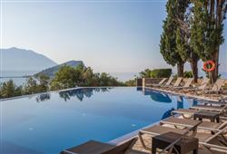 27. Avala resort & Villas