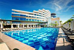 1. Raymar resort & Aqua