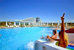 2. Raymar resort & Aqua