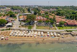 19. Hotel Clover Magic Nova Beach