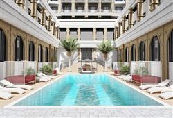 12. Hotel Serenity Queen
