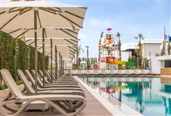 2. Hotel Serenity Queen