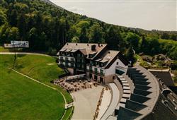 1. Hotel Arena