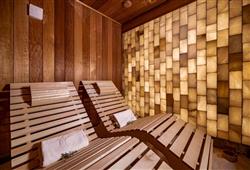 20. Hotel Carbona Thermal Spa