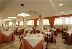 15. Hotel Mocambo