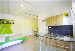 Studio 2/3