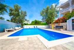 19. Apartments Claudia