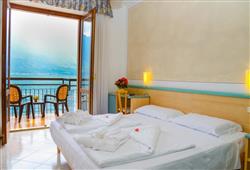 6. Hotel All'Azzurro