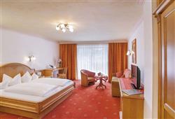 8. Alpenhotel Karwendel