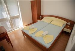 studio s balkonem a orientaci na moře