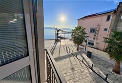 Studio č.4 - francouzký balkon, boční výhled