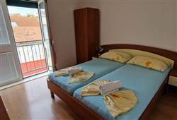 Studio č.4 - francouzký balkon, boční výhled