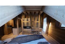 Prince George - Exclusive suite se saunou a barem