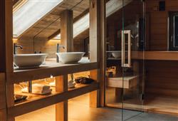 Prince George - Exclusive suite se saunou a barem
