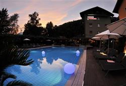 12. Hotel Florida