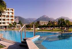 2. Hotel Savoy Palace (Riva del Garda)