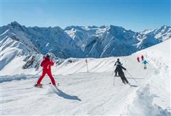 15. 5denní zájezd (denní přejezd) s dopravou, polopenzí a skipasem v ceně – chalet Alpino