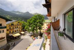 24. Hotel Blü