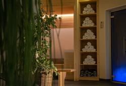 14. Hotel Monte 44