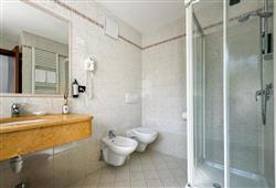 15. Hotel Los Andes