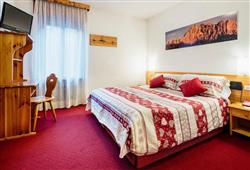 3. 5denní zájezd (denní přejezd) s dopravou, polopenzí a skipasem v ceně – hotel Coldai