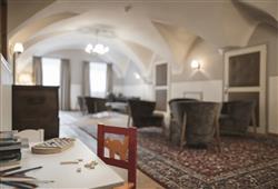 34. Historic Hotel Emma