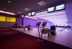 21. Hotel Eco Bohinj - lyžařský balíček s denním přejezdem, vstupem do aquaparku a polopenzí v ceně