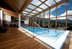 9. Hotel Eco Bohinj - lyžařský balíček s denním přejezdem, vstupem do aquaparku a polopenzí v ceně
