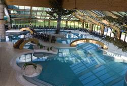 10. Hotel Eco Bohinj - lyžařský balíček s denním přejezdem, vstupem do aquaparku a polopenzí v ceně