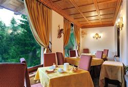 9. Hotel Touring