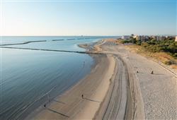 2. Lido Adriano